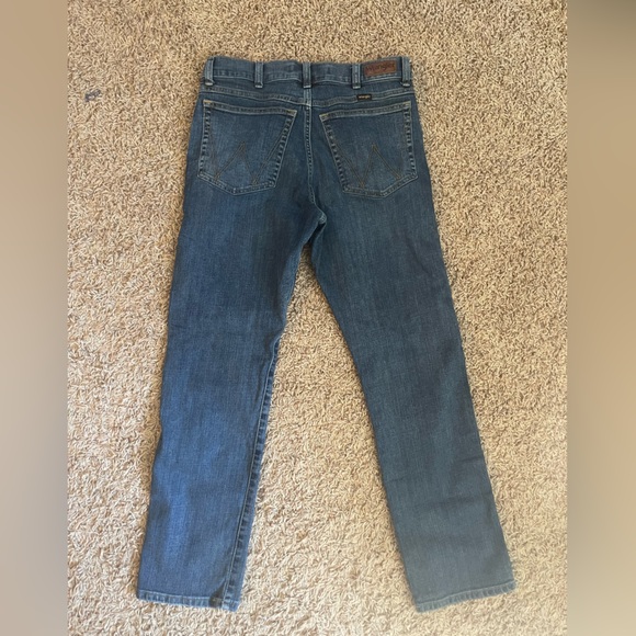Wrangler Slim Straight Jean - Picture 2 of 4